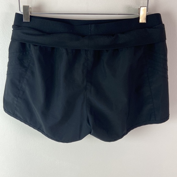 ✨3/$25✨ Adidas Fold Down Athletic Shorts - M - Picture 7 of 8